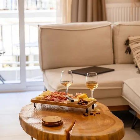 2bd Urban Nest 公寓 *