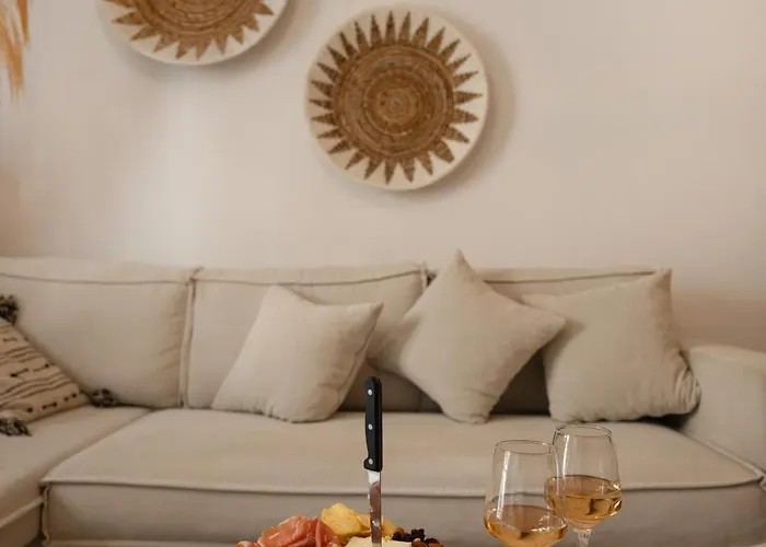 2bd Urban Nest דירה