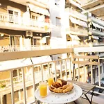 2bd Urban Nest * 塞萨洛尼基